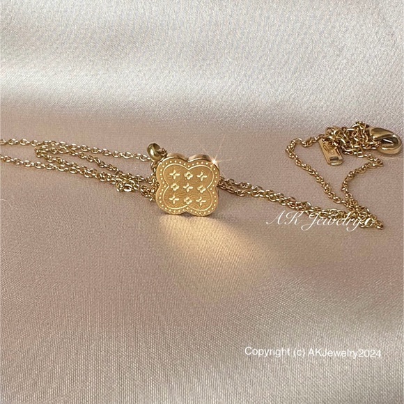 💎Clover Necklace 18k Clover, Flower, Design Matching Bracelet - Picture 2 of 7